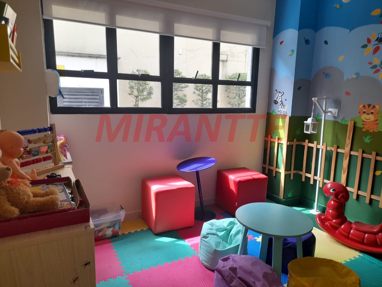 Apartamento de 120m² com 3 quartos em Água Fria