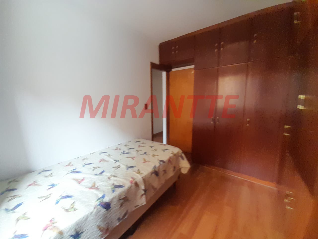 Apartamento de 120m² com 3 quartos em Água Fria