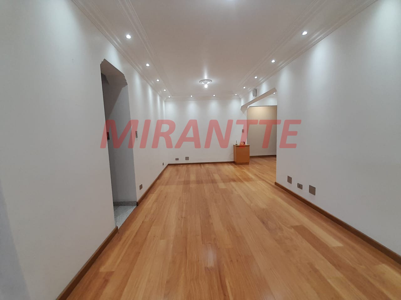 Apartamento de 120m² com 3 quartos em Água Fria