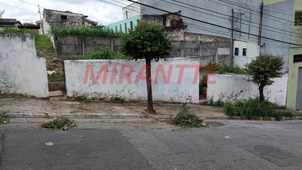 Terreno de 0m² em Casa Verde Alta