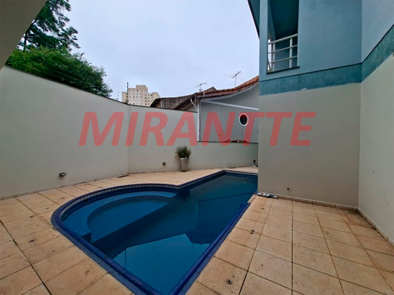 Sobrado de 280m² com 4 quartos em Jardim Consolata
