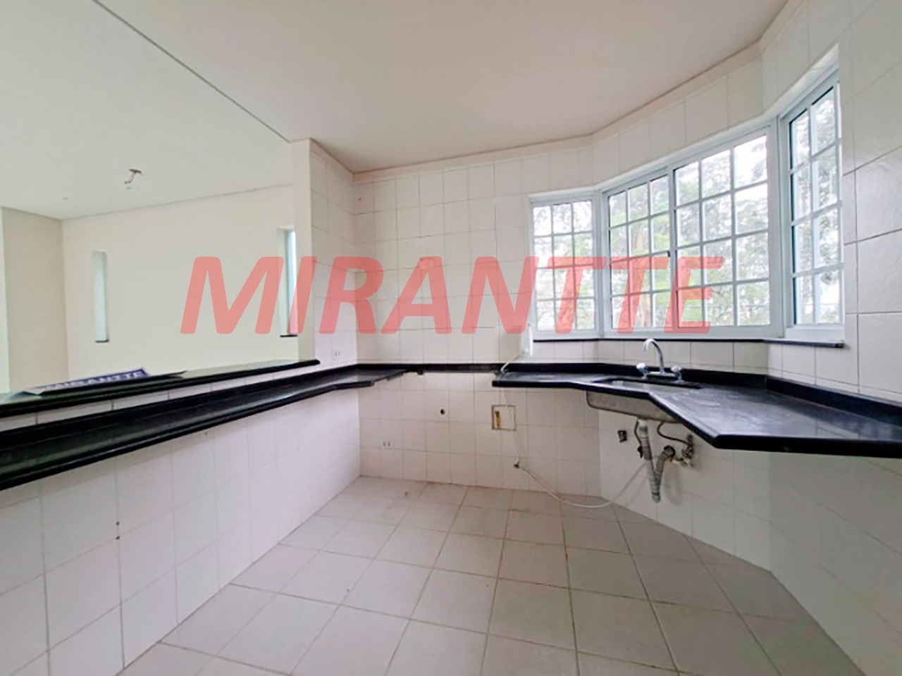 Sobrado de 280m² com 4 quartos em Jardim Consolata