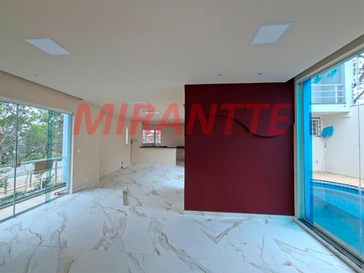 Sobrado de 280m² com 4 quartos em Jardim Consolata