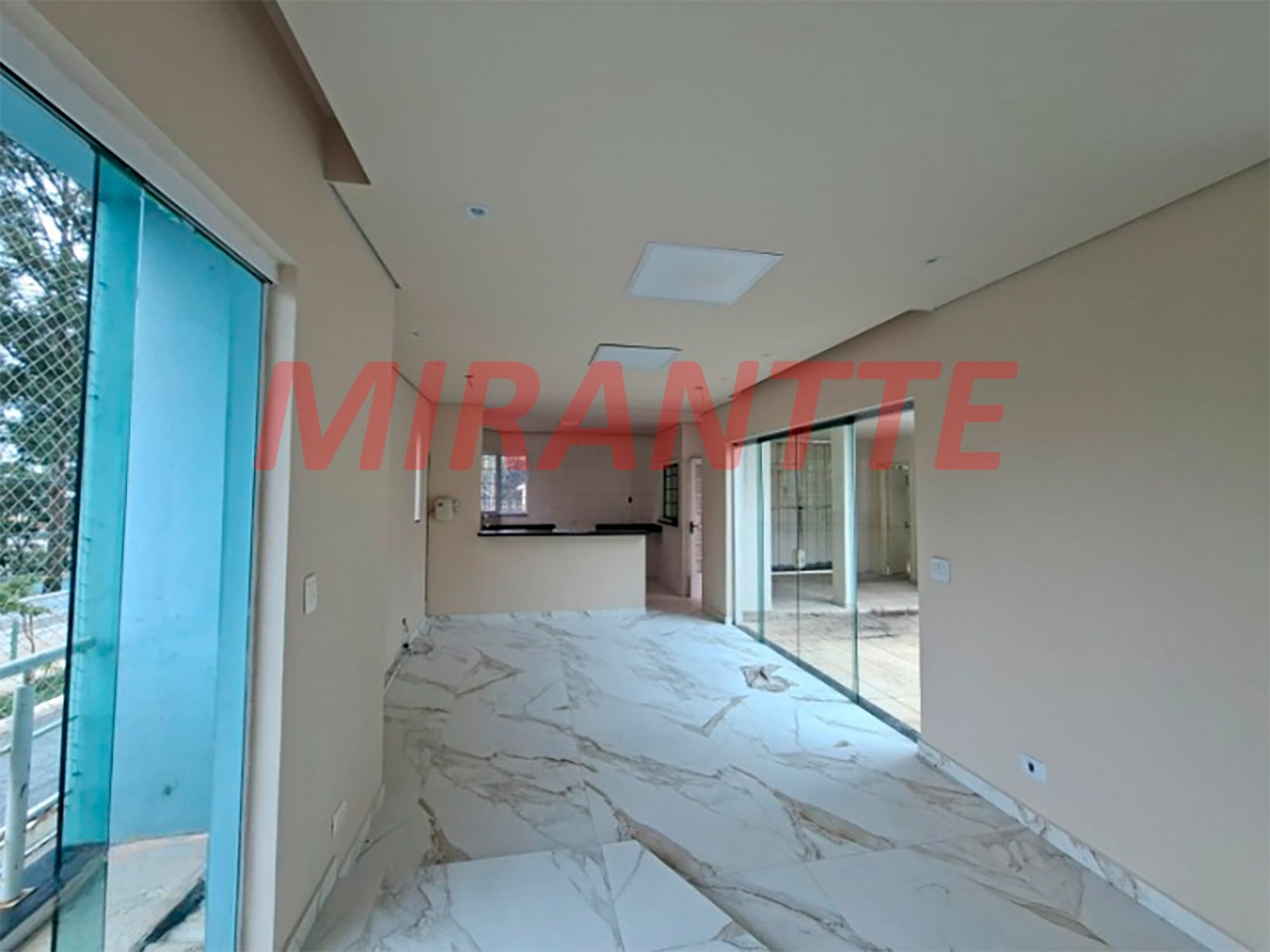 Sobrado de 280m² com 4 quartos em Jardim Consolata
