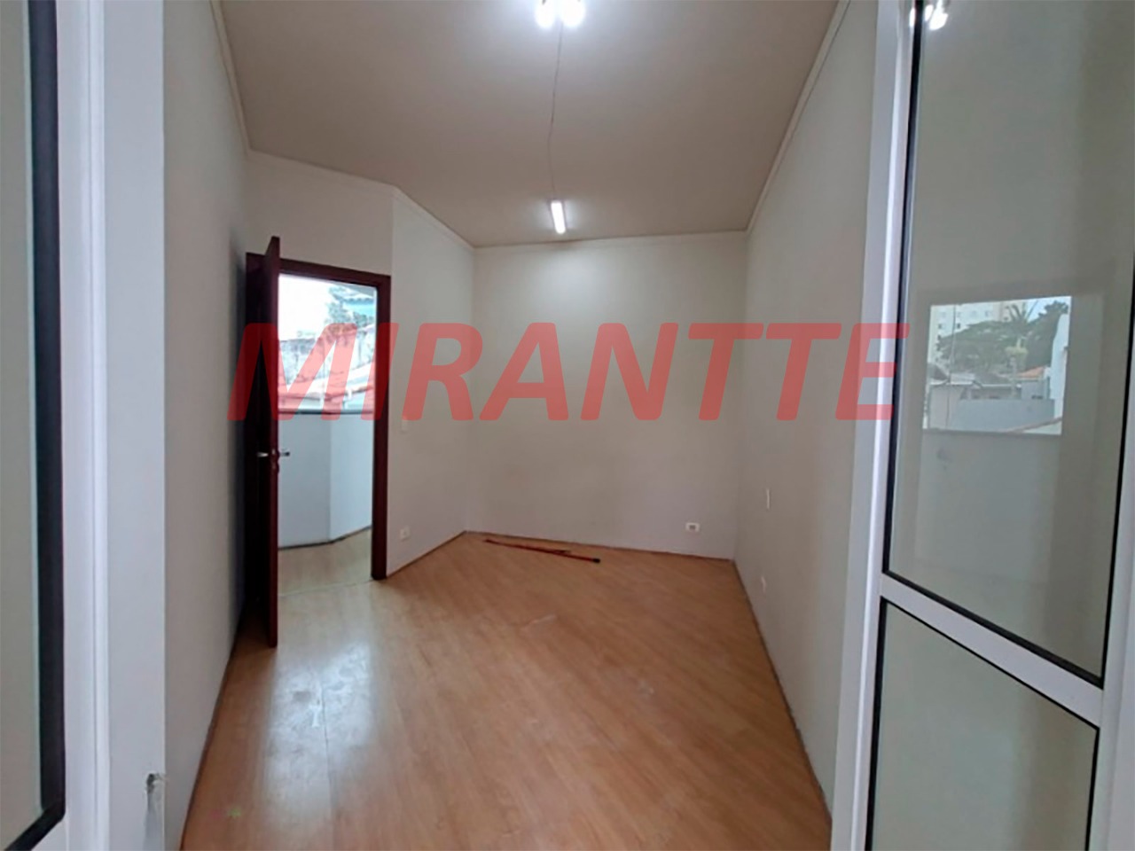 Sobrado de 280m² com 4 quartos em Jardim Consolata