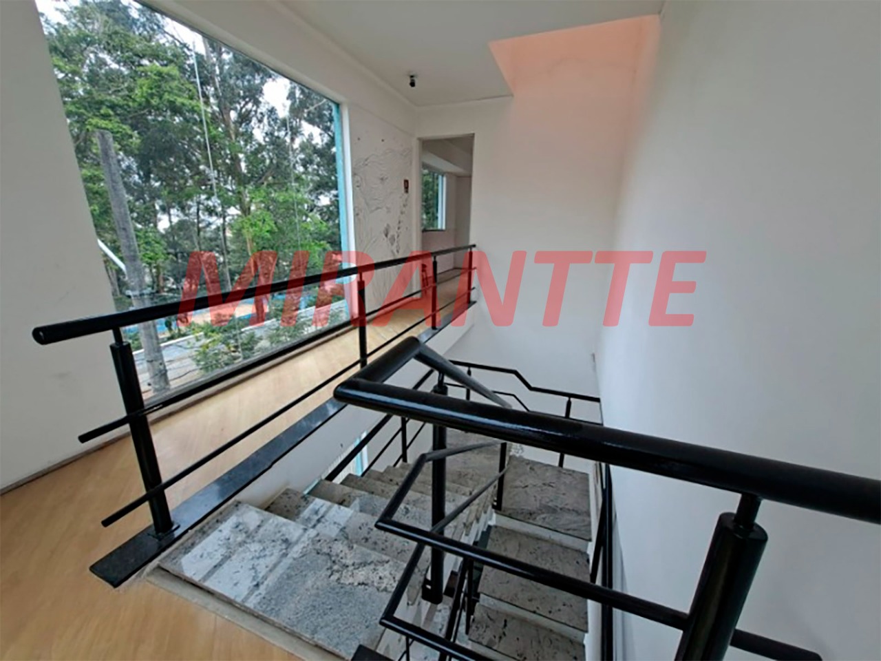 Sobrado de 280m² com 4 quartos em Jardim Consolata