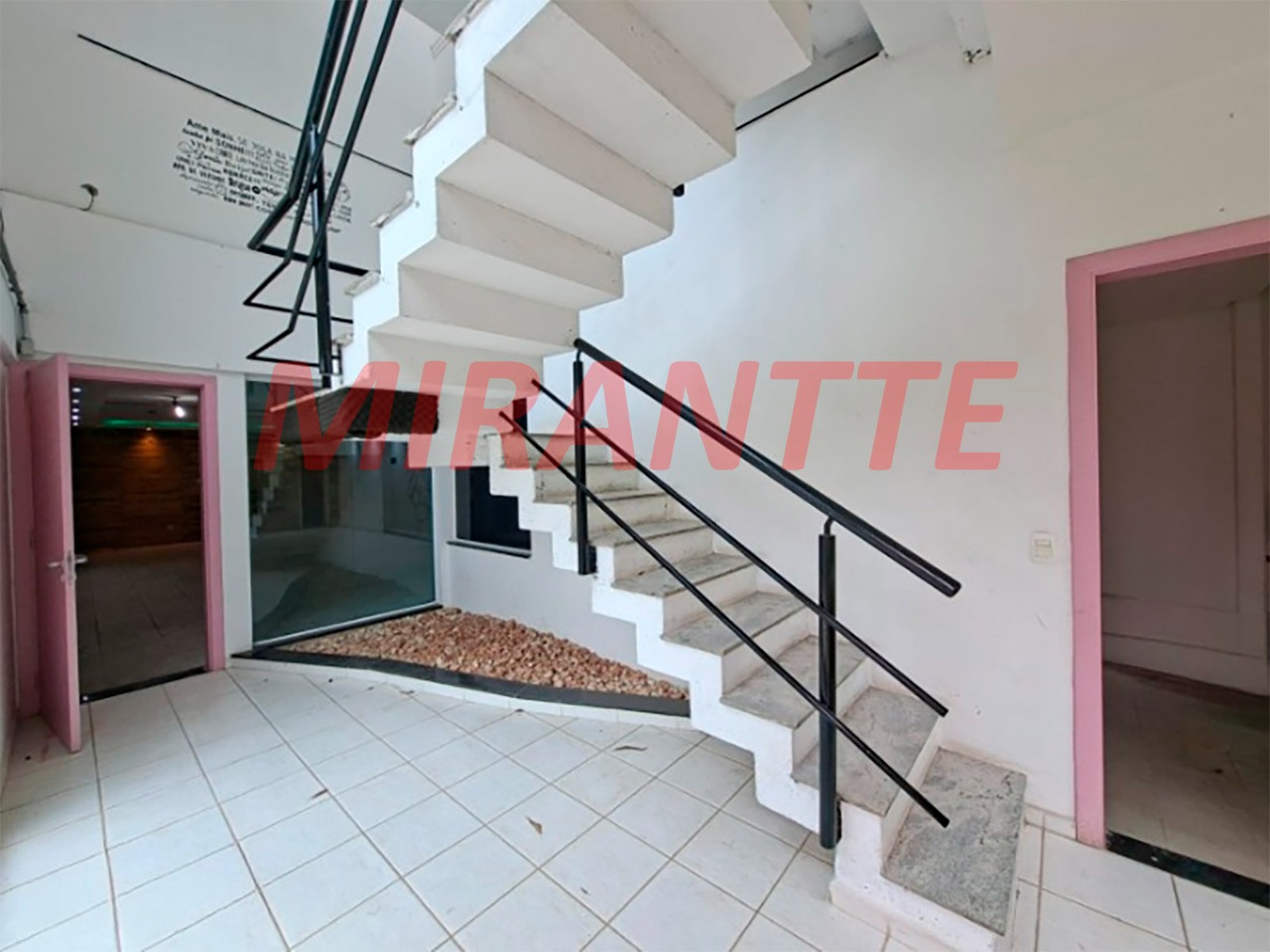 Sobrado de 280m² com 4 quartos em Jardim Consolata