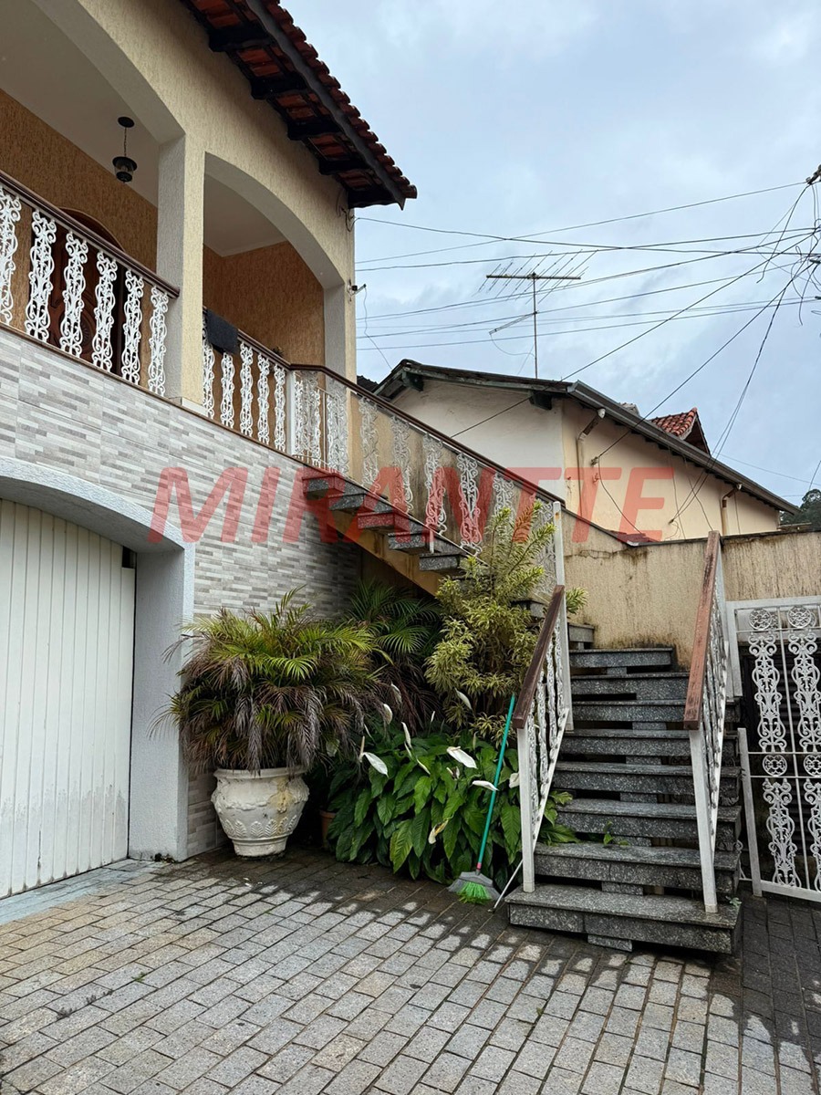 Sobrado de 203m² com 3 quartos em Vila Irmaos Arnoni