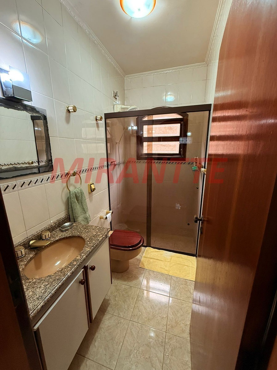 Sobrado de 203m² com 3 quartos em Vila Irmaos Arnoni