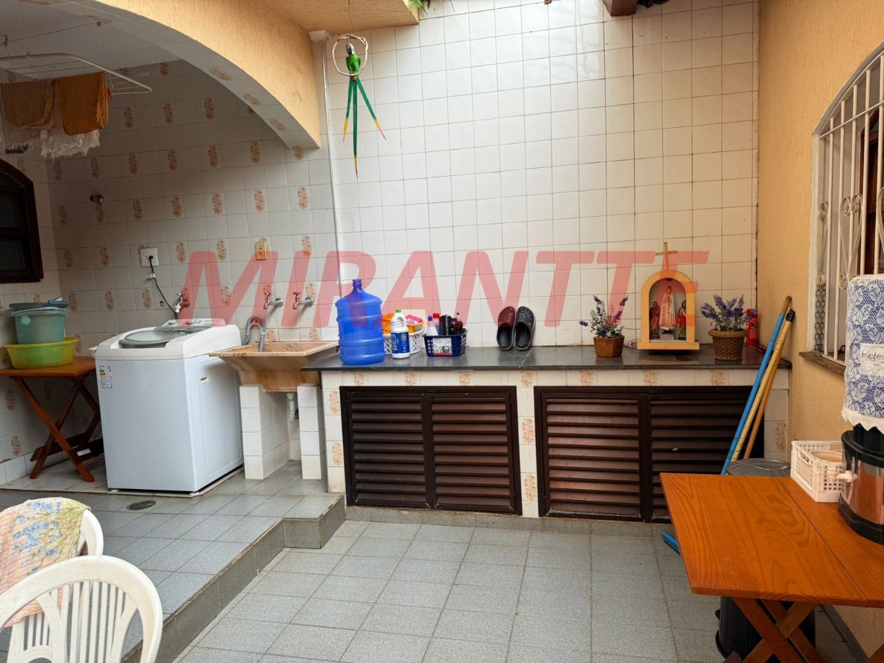 Sobrado de 203m² com 3 quartos em Vila Irmaos Arnoni