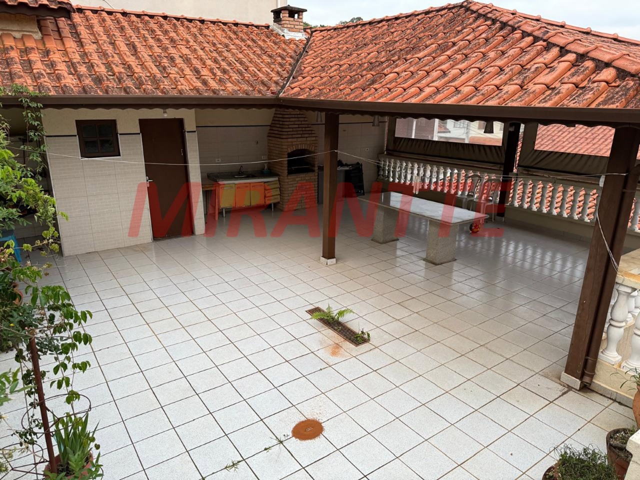 Sobrado de 203m² com 3 quartos em Vila Irmaos Arnoni