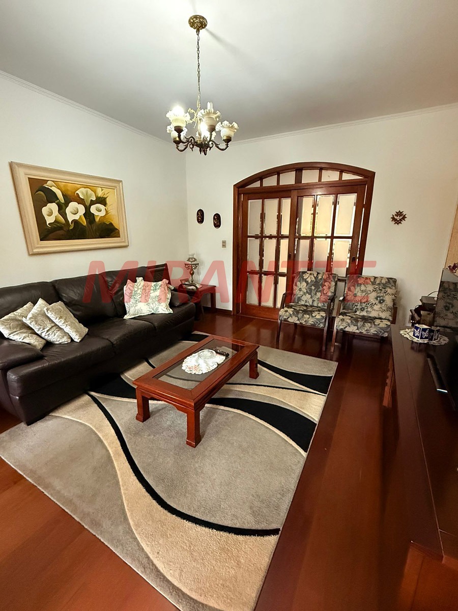 Sobrado de 203m² com 3 quartos em Vila Irmaos Arnoni