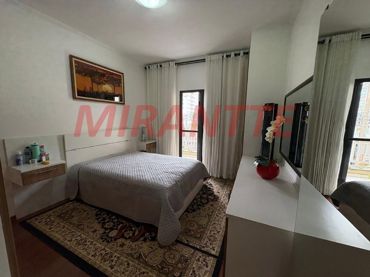 Sobrado de 178m² com 3 quartos em Vila Mazzei