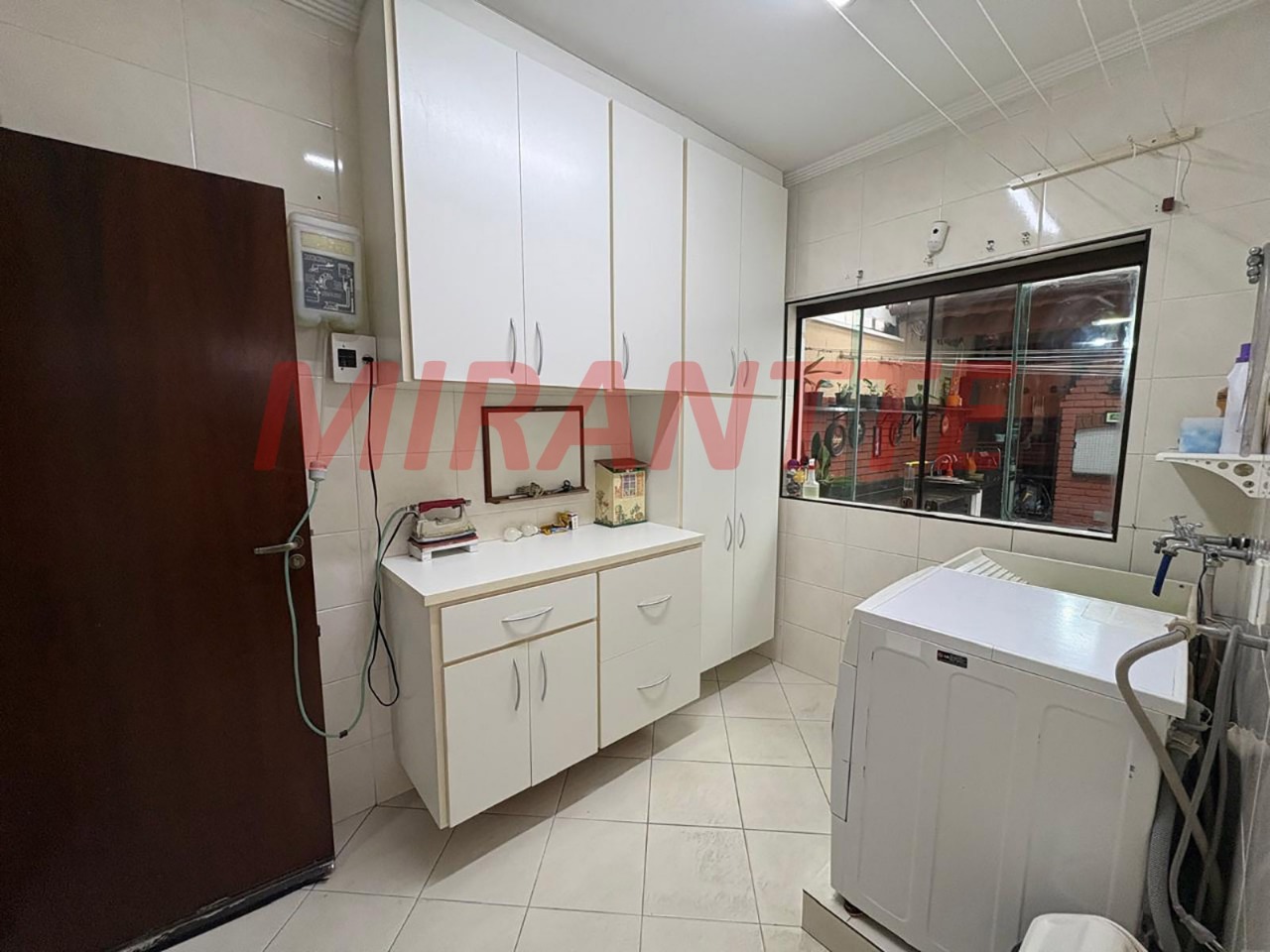 Sobrado de 178m² com 3 quartos em Vila Mazzei