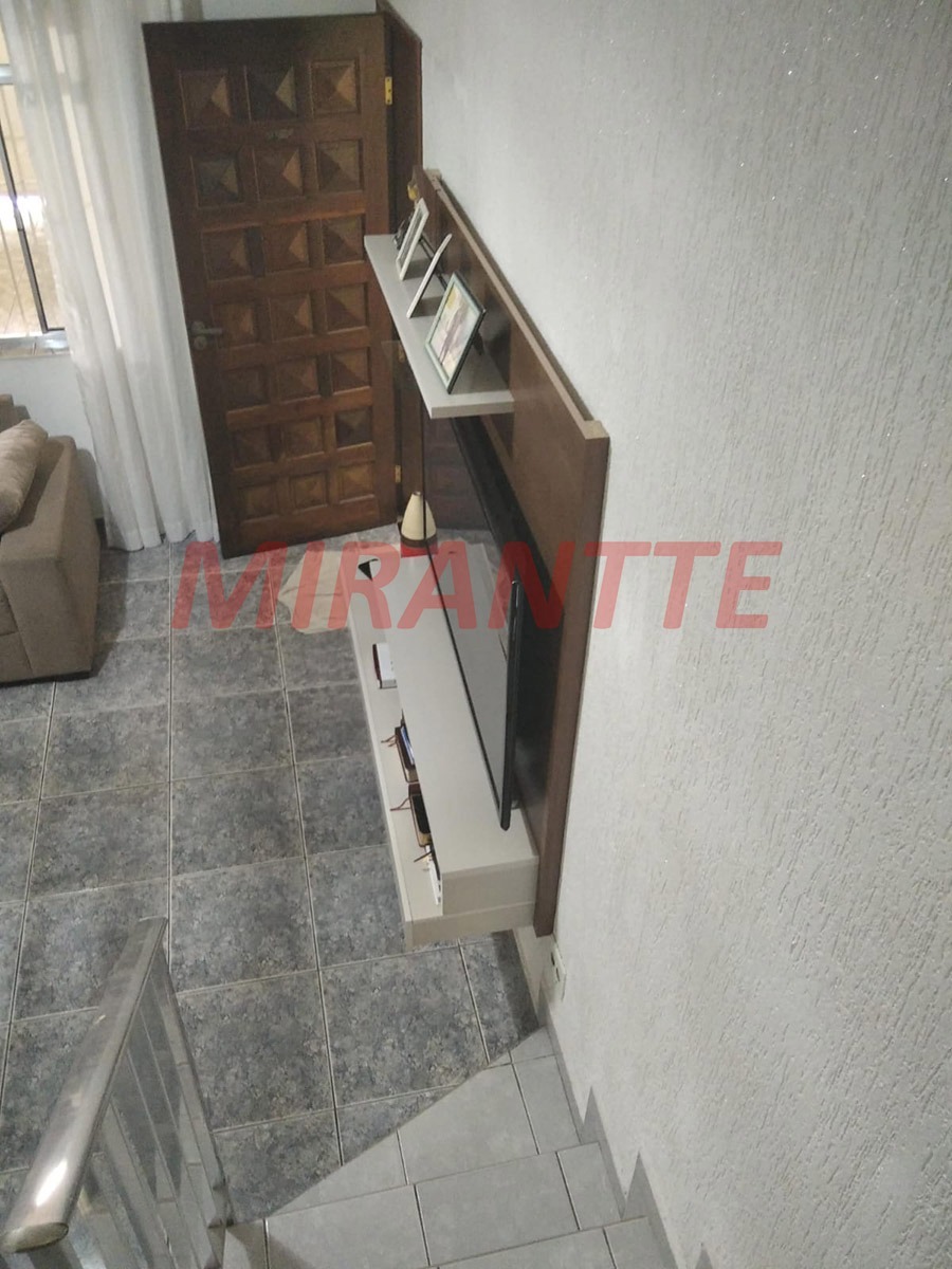 Sobrado de 100m² com 3 quartos em Jardim Flor de Maio
