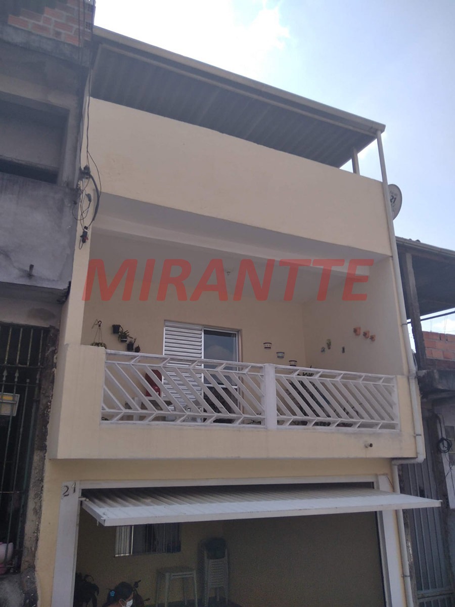 Sobrado de 100m² com 3 quartos em Jardim Flor de Maio