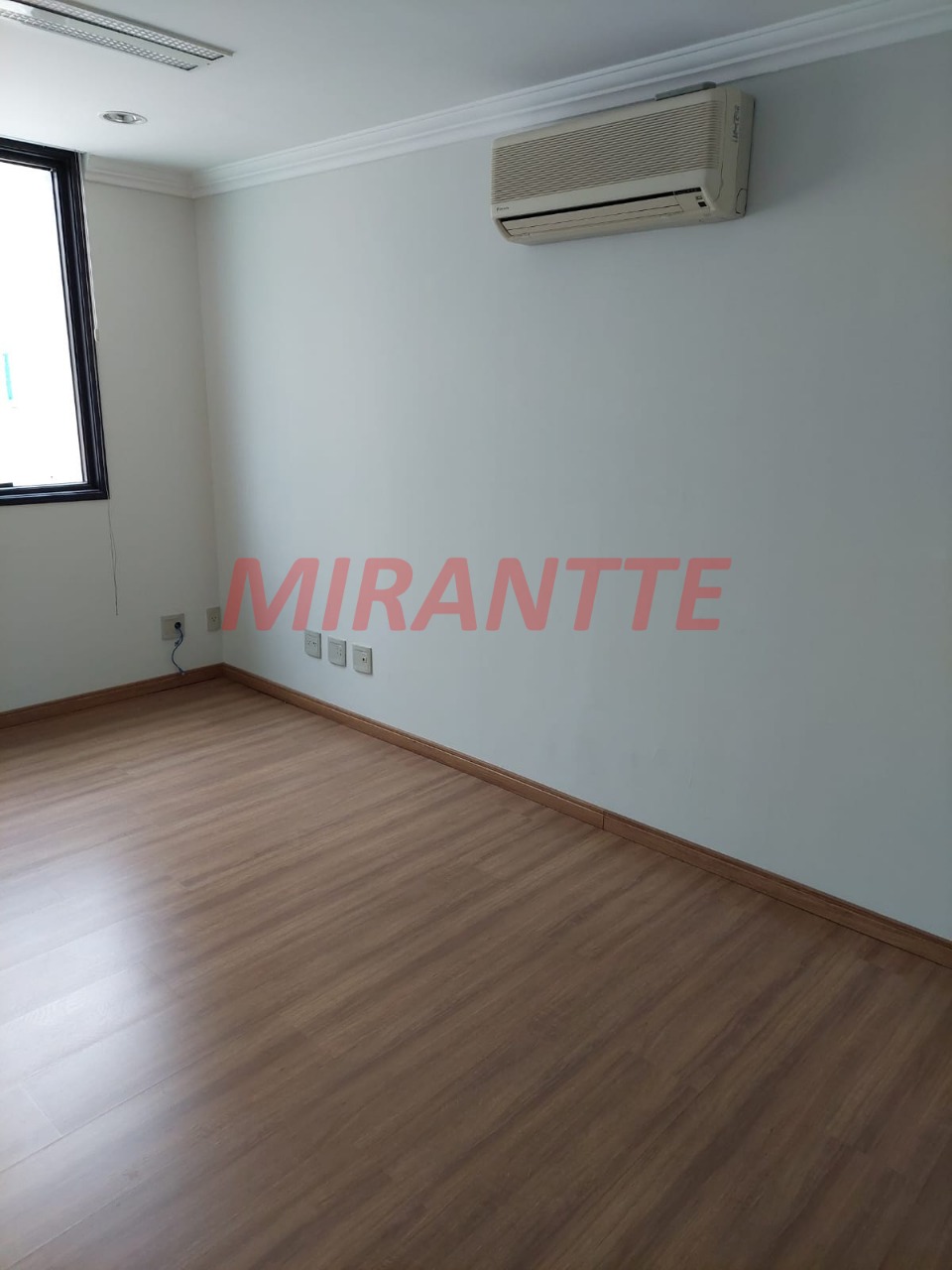Conjunto comercial de 85m² em Alto de Pinheiros