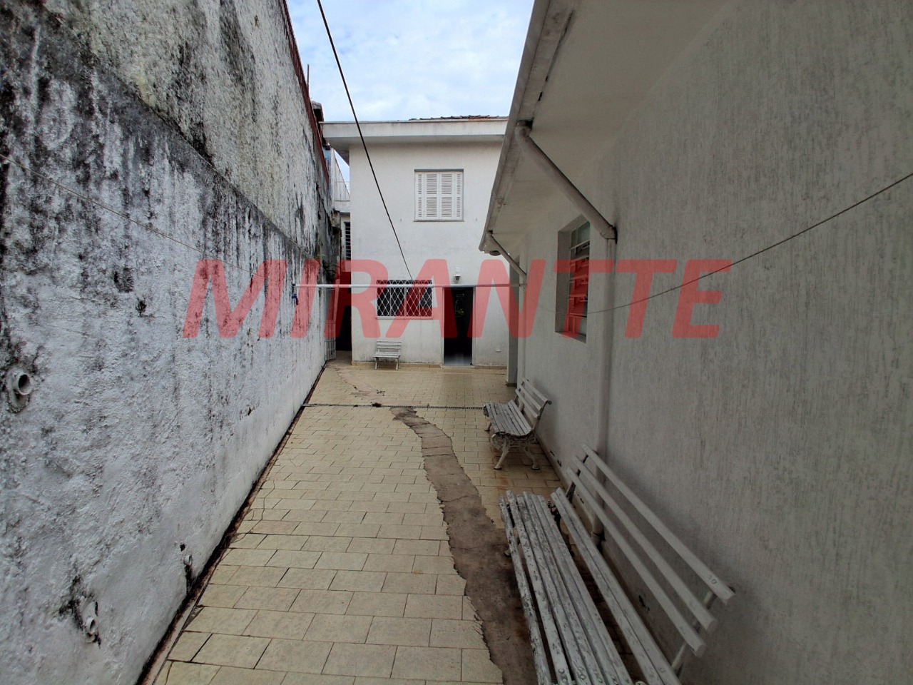 Sobrado de 318m² com 3 quartos em Vila Gustavo