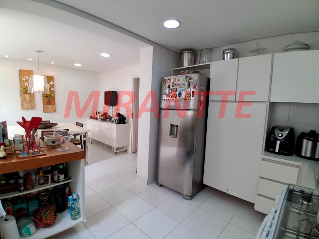 Sobrado de 318m² com 3 quartos em Vila Gustavo