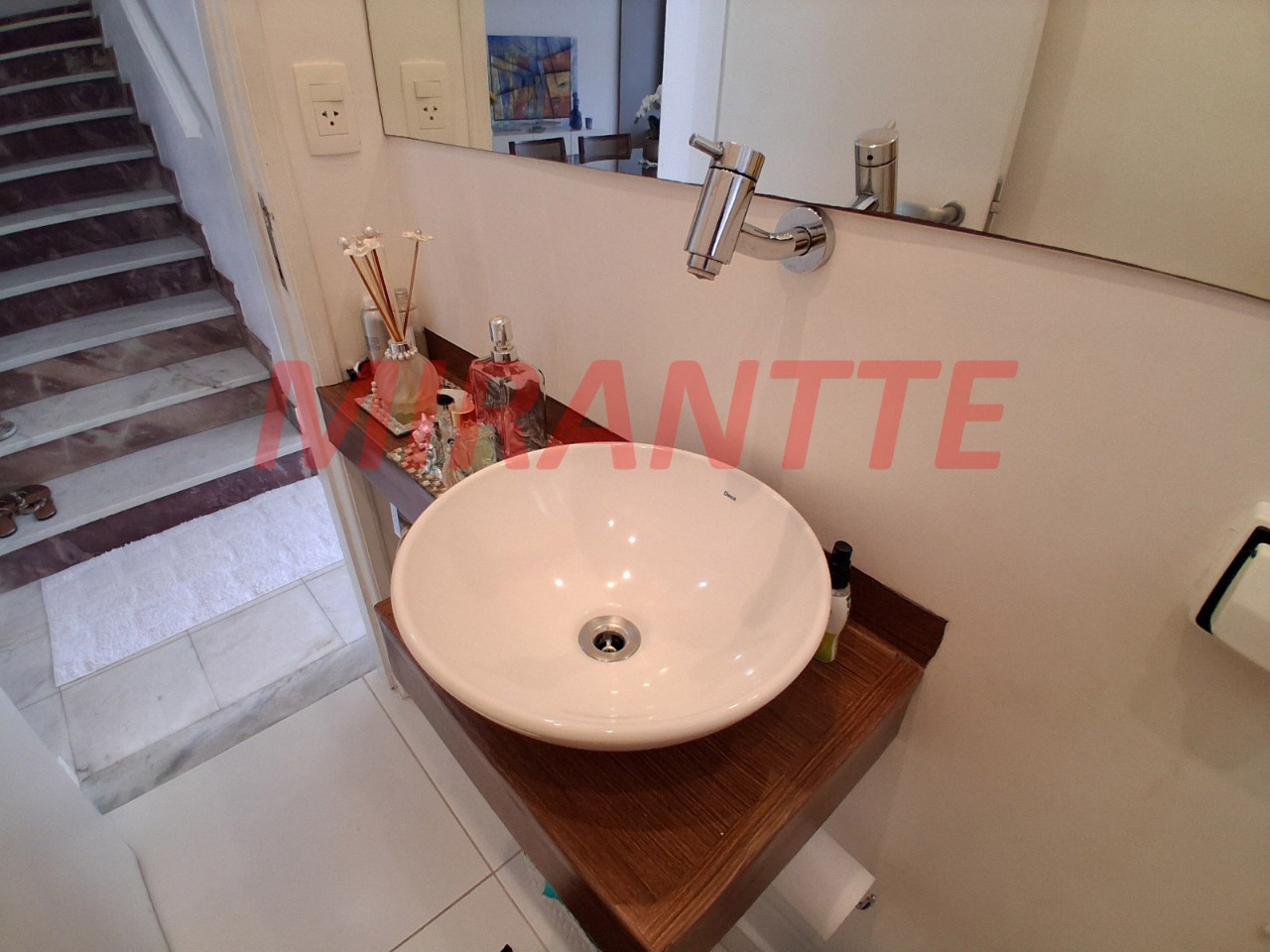 Sobrado de 318m² com 3 quartos em Vila Gustavo