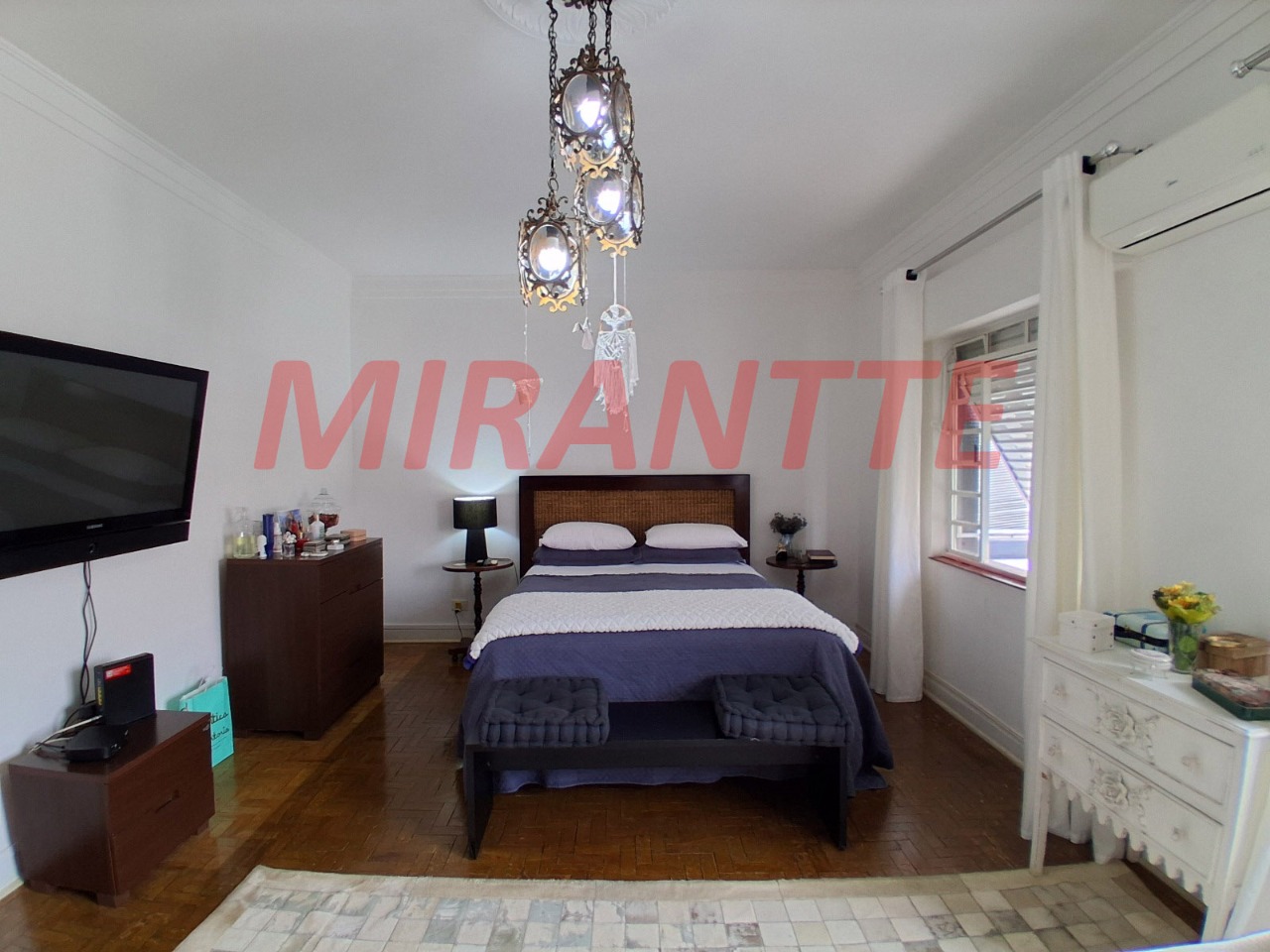 Sobrado de 318m² com 3 quartos em Vila Gustavo