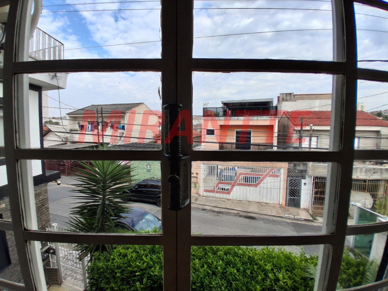 Sobrado de 318m² com 3 quartos em Vila Gustavo