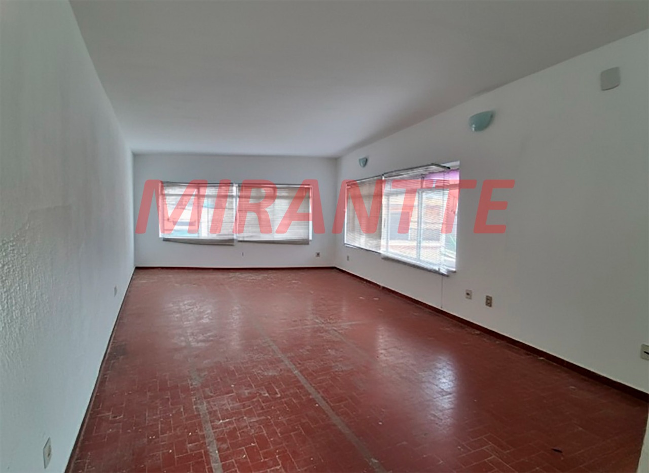 Sobrado de 318m² com 3 quartos em Vila Gustavo