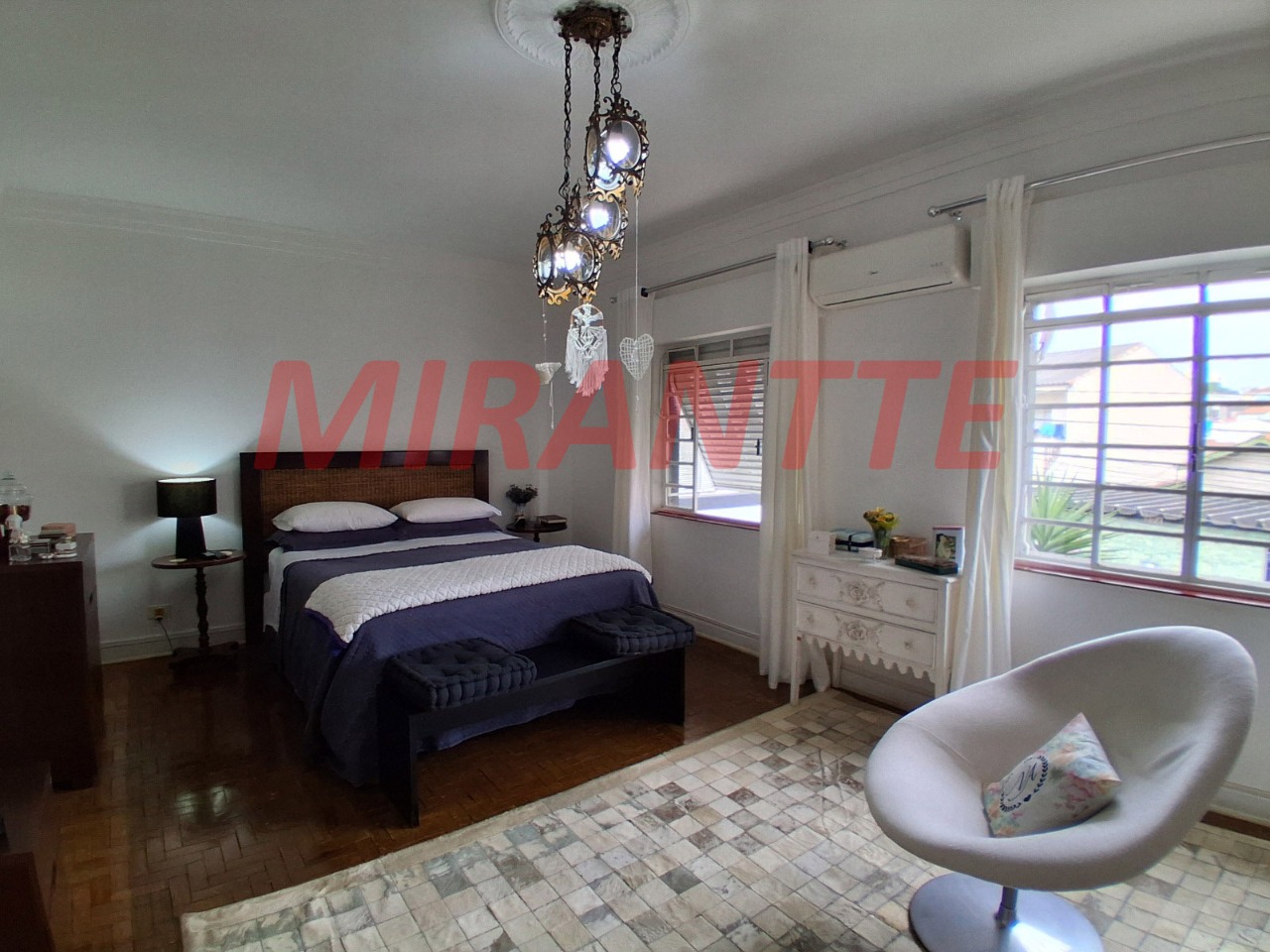 Sobrado de 318m² com 3 quartos em Vila Gustavo