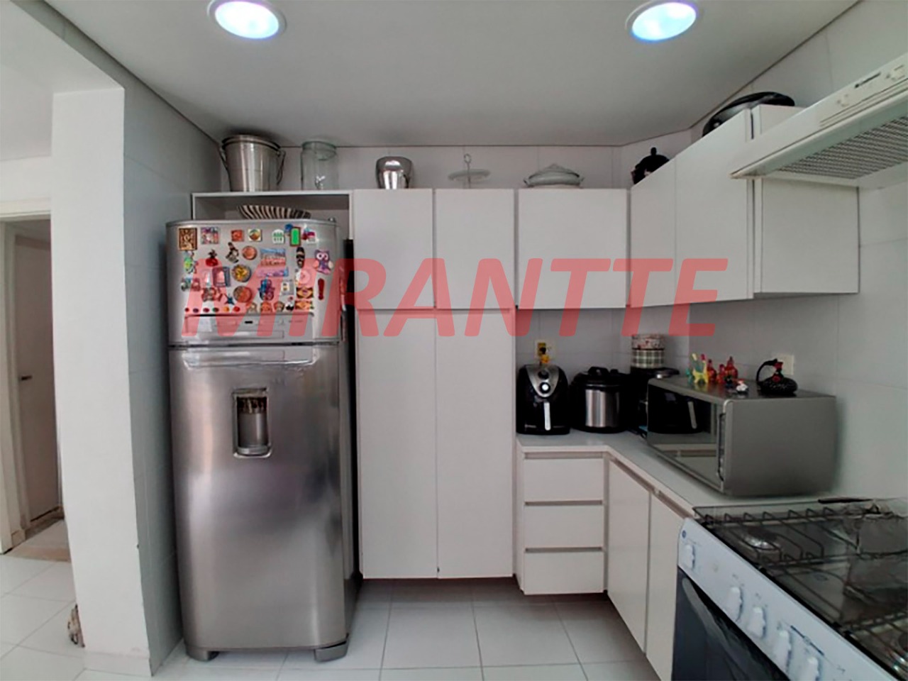 Sobrado de 318m² com 3 quartos em Vila Gustavo