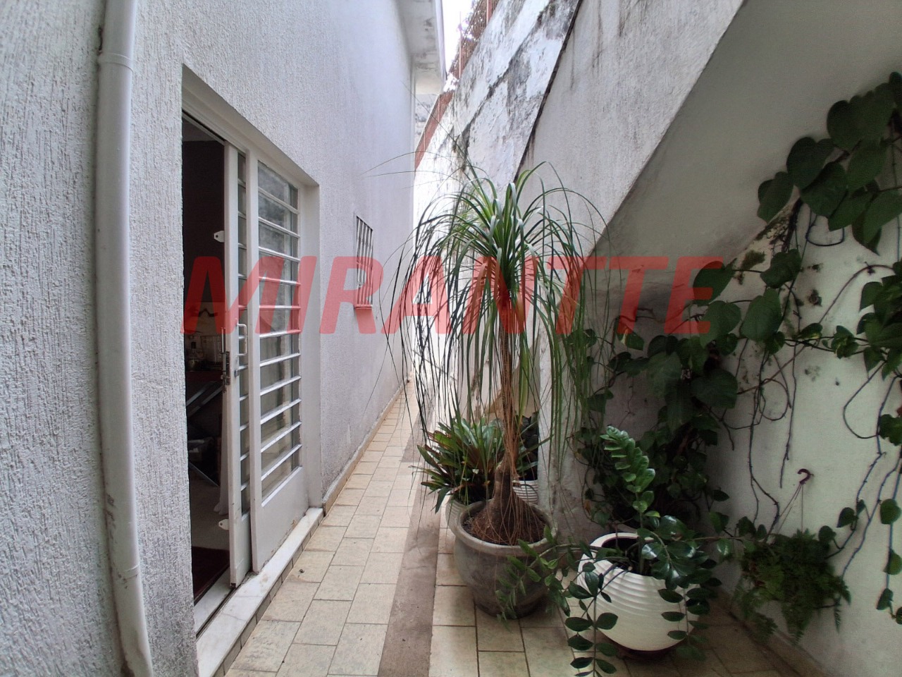 Sobrado de 318m² com 3 quartos em Vila Gustavo