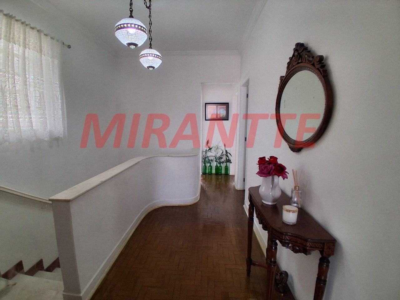 Sobrado de 318m² com 3 quartos em Vila Gustavo
