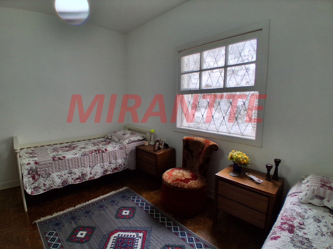 Sobrado de 318m² com 3 quartos em Vila Gustavo