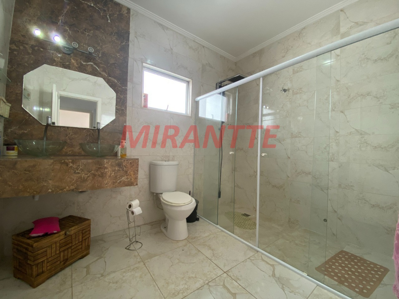 Cond. fechado de 280m² com 4 quartos em Balneário Praia do Pernambuco