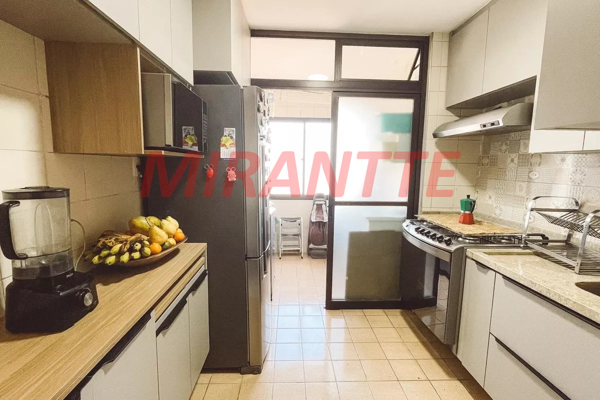 Apartamento de 74m² com 3 quartos em Santa Teresinha