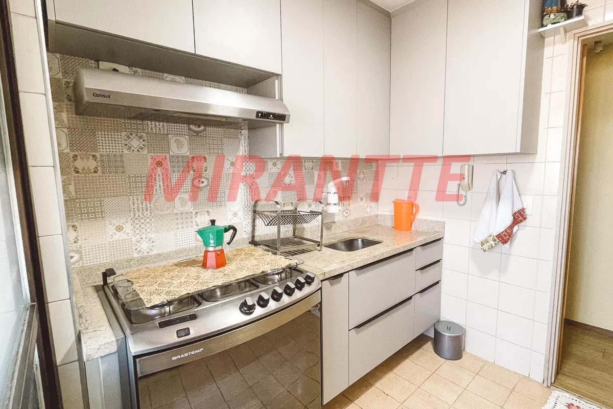 Apartamento de 74m² com 3 quartos em Santa Teresinha