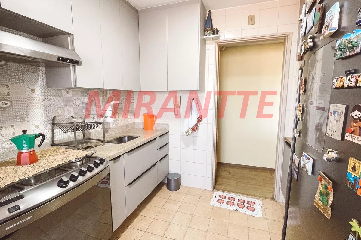 Apartamento de 74m² com 3 quartos em Santa Teresinha