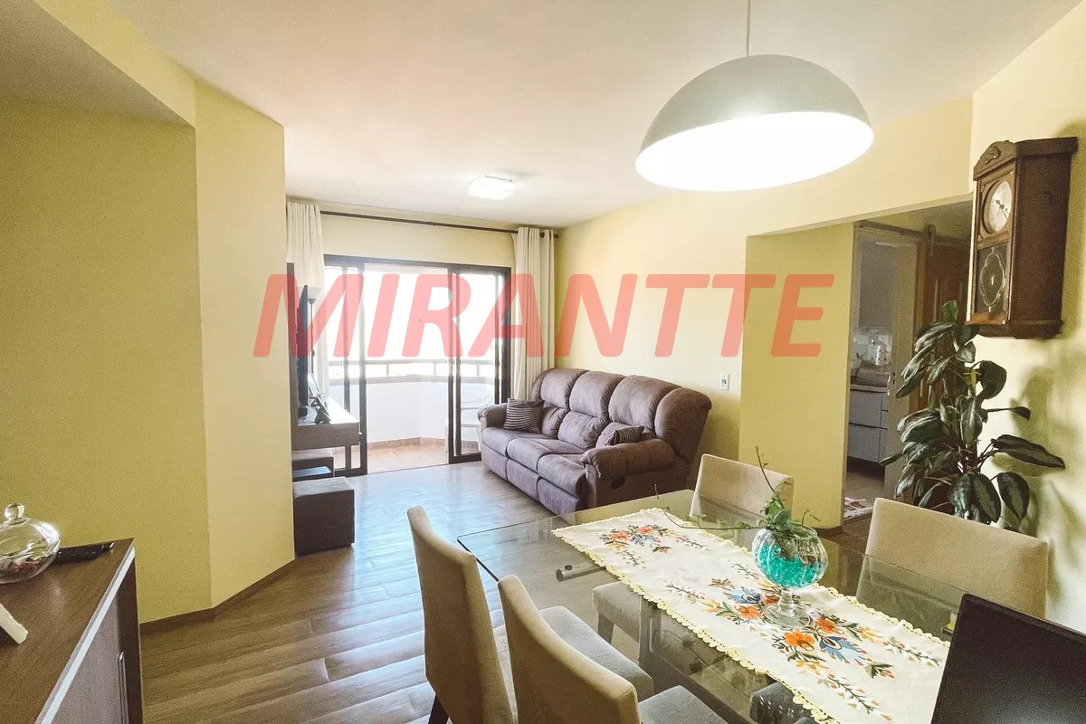 Apartamento de 74m² com 3 quartos em Santa Teresinha