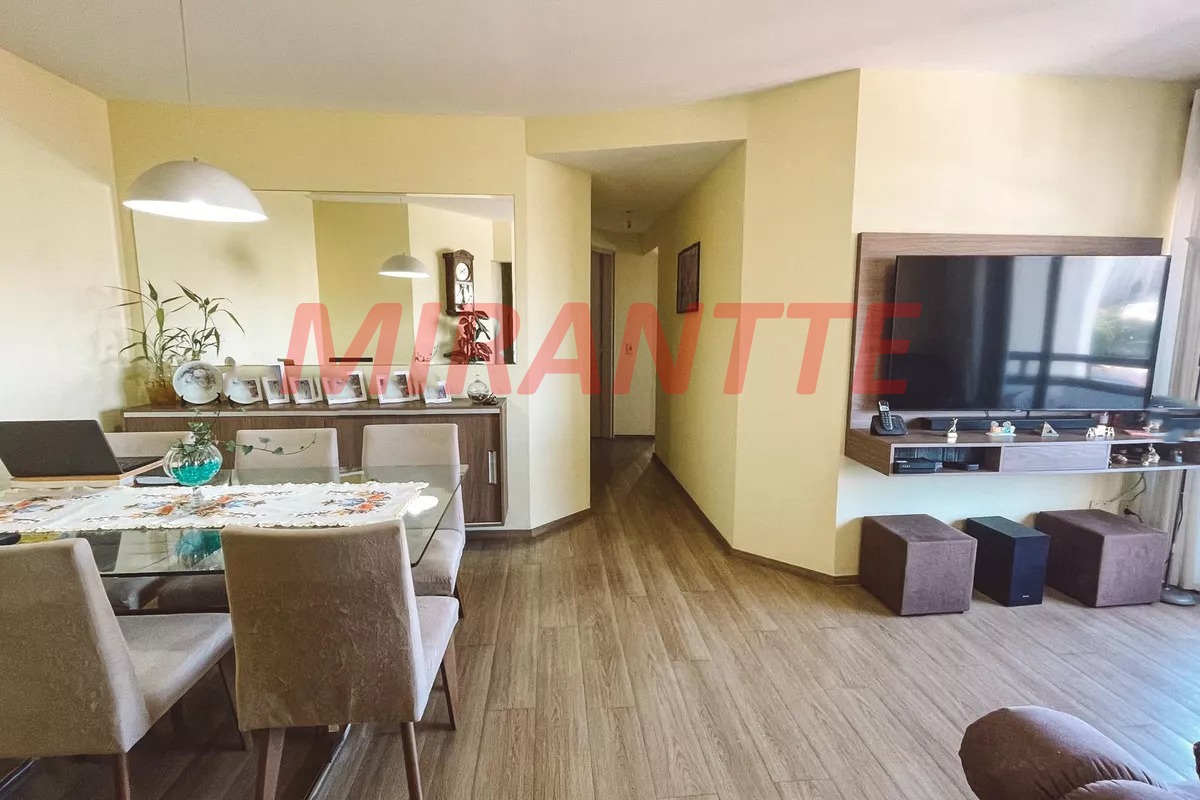 Apartamento de 74m² com 3 quartos em Santa Teresinha