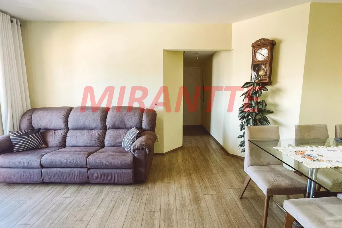 Apartamento de 74m² com 3 quartos em Santa Teresinha