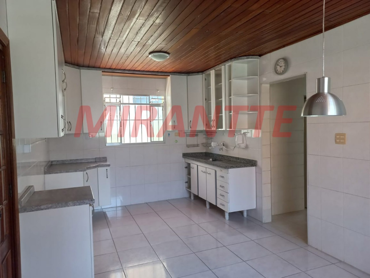 Casa terrea de 139m² com 3 quartos em Parque Vitória
