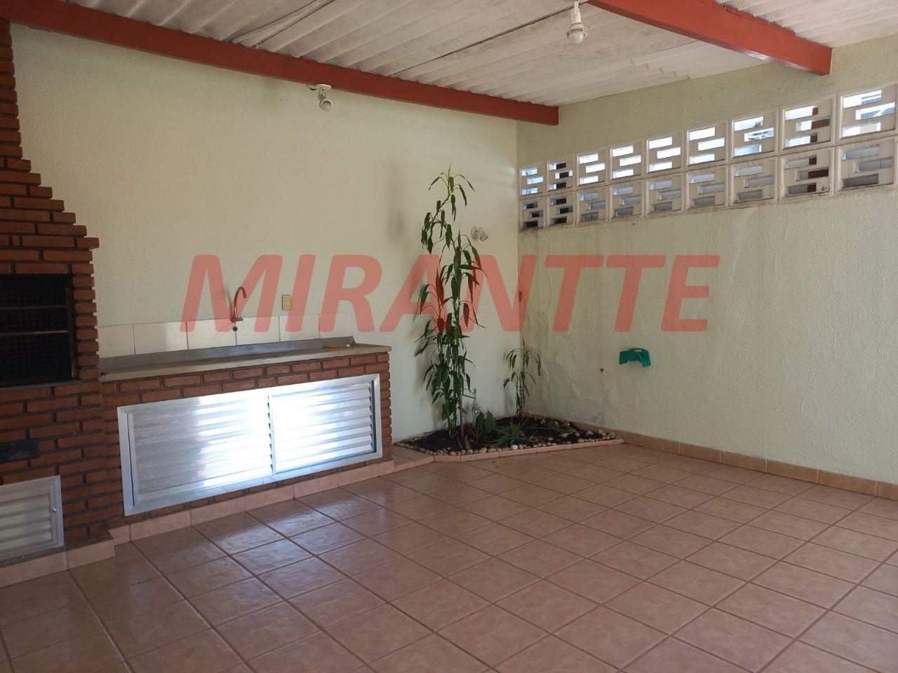 Casa terrea de 139m² com 3 quartos em Parque Vitória