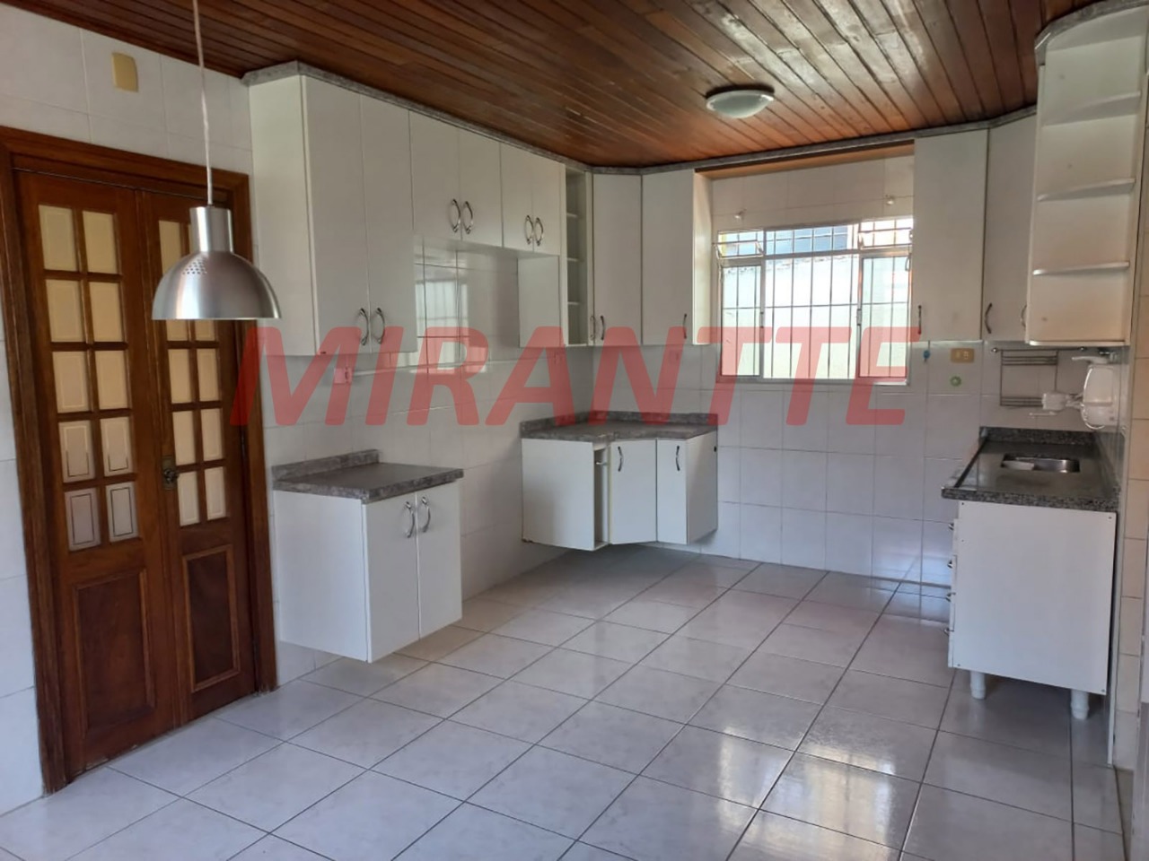 Casa terrea de 139m² com 3 quartos em Parque Vitória