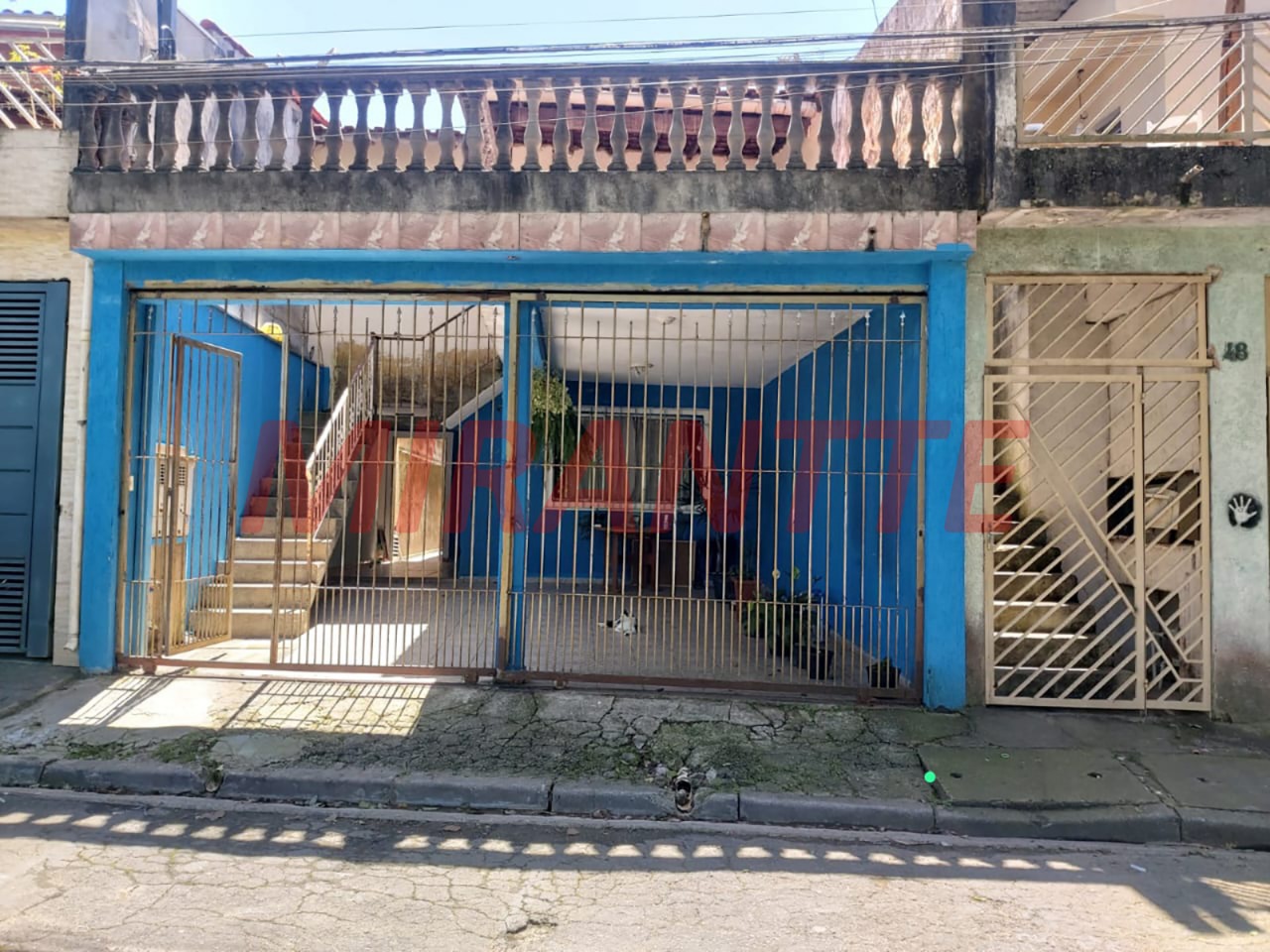 Casa terrea de 250m² com 4 quartos em residencial