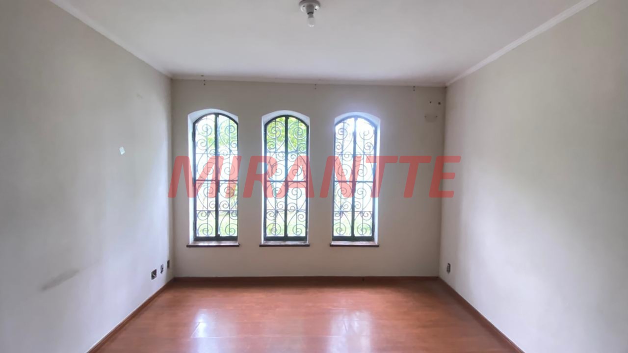 Sobrado de 221m² com 4 quartos em Interlagos