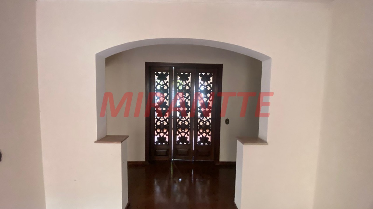 Sobrado de 221m² com 4 quartos em Interlagos
