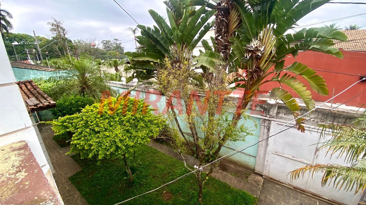 Sobrado de 221m² com 4 quartos em Interlagos