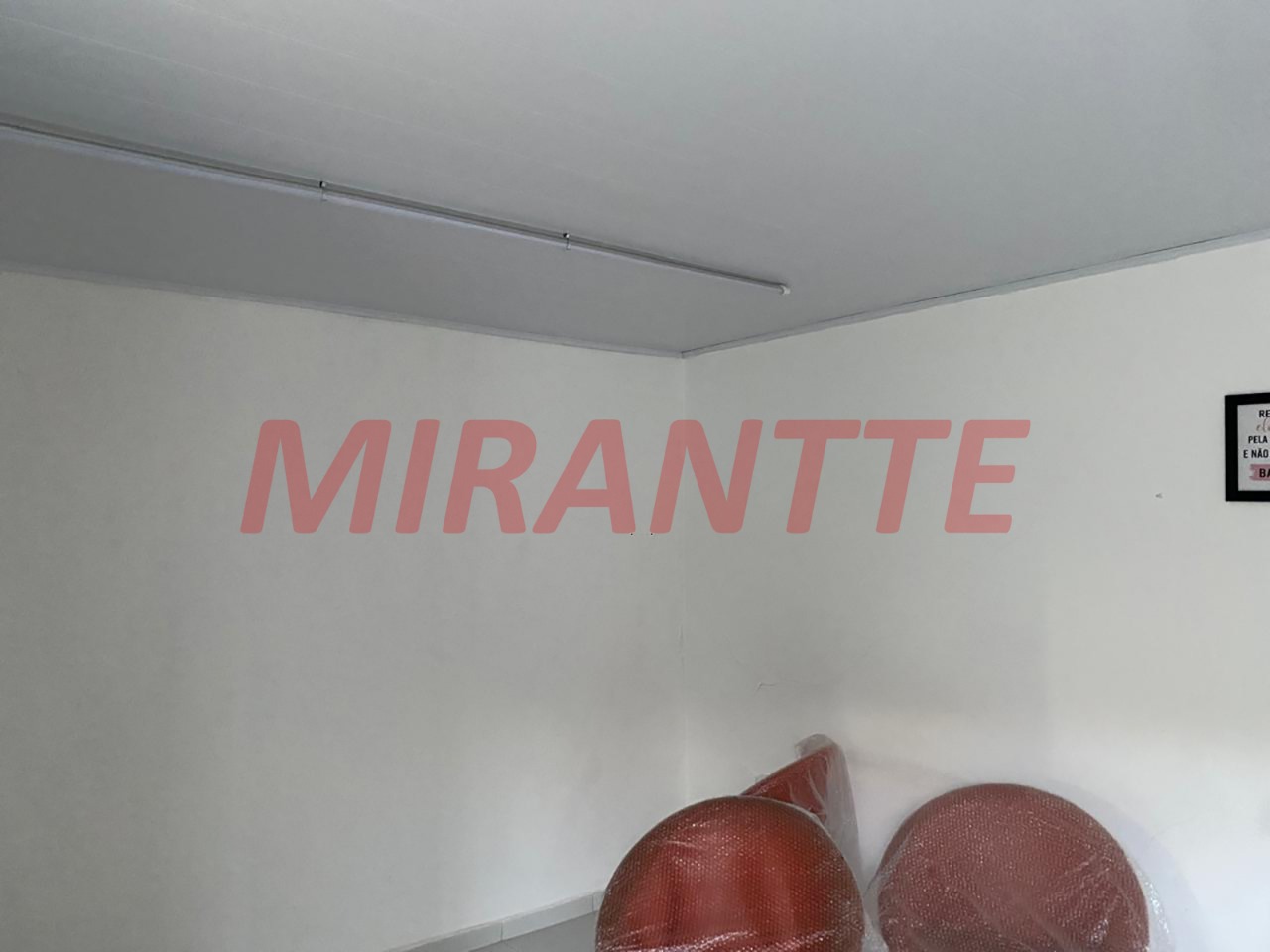 Comercial de 105m² em Santana