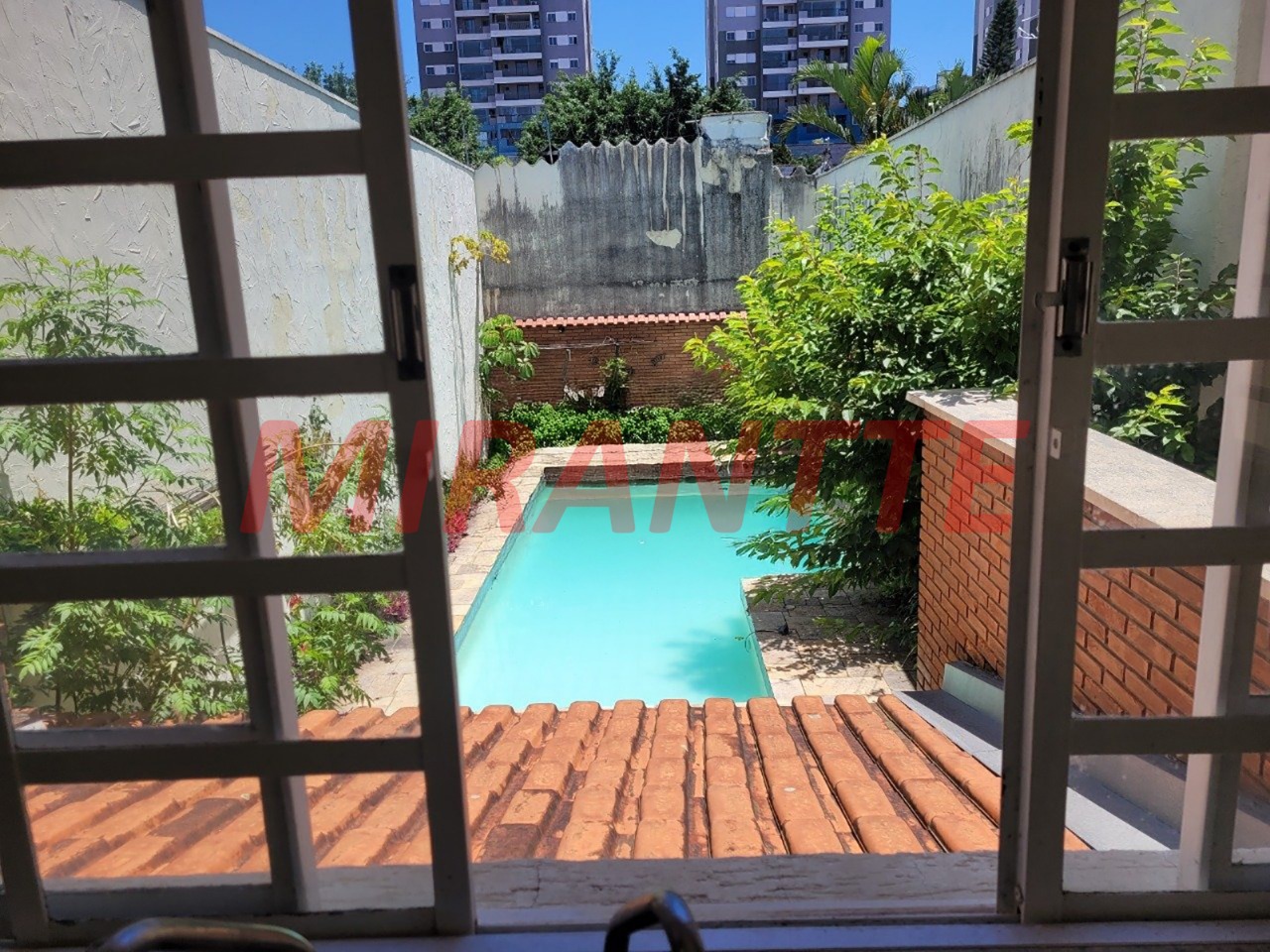 Sobrado de 476m² com 5 quartos em Vila Galvão