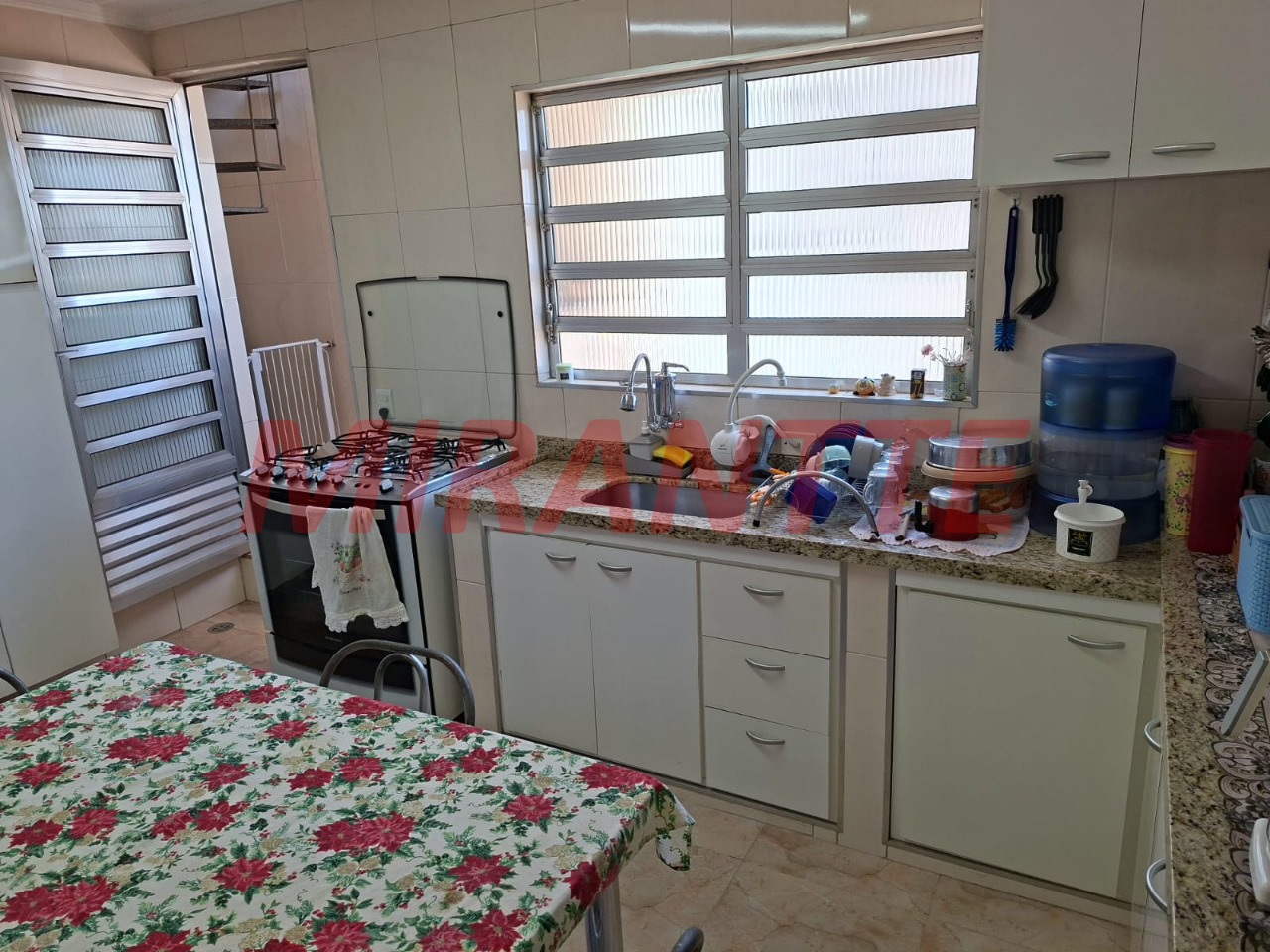 Sobrado de 160m² com 3 quartos em Vila Celeste