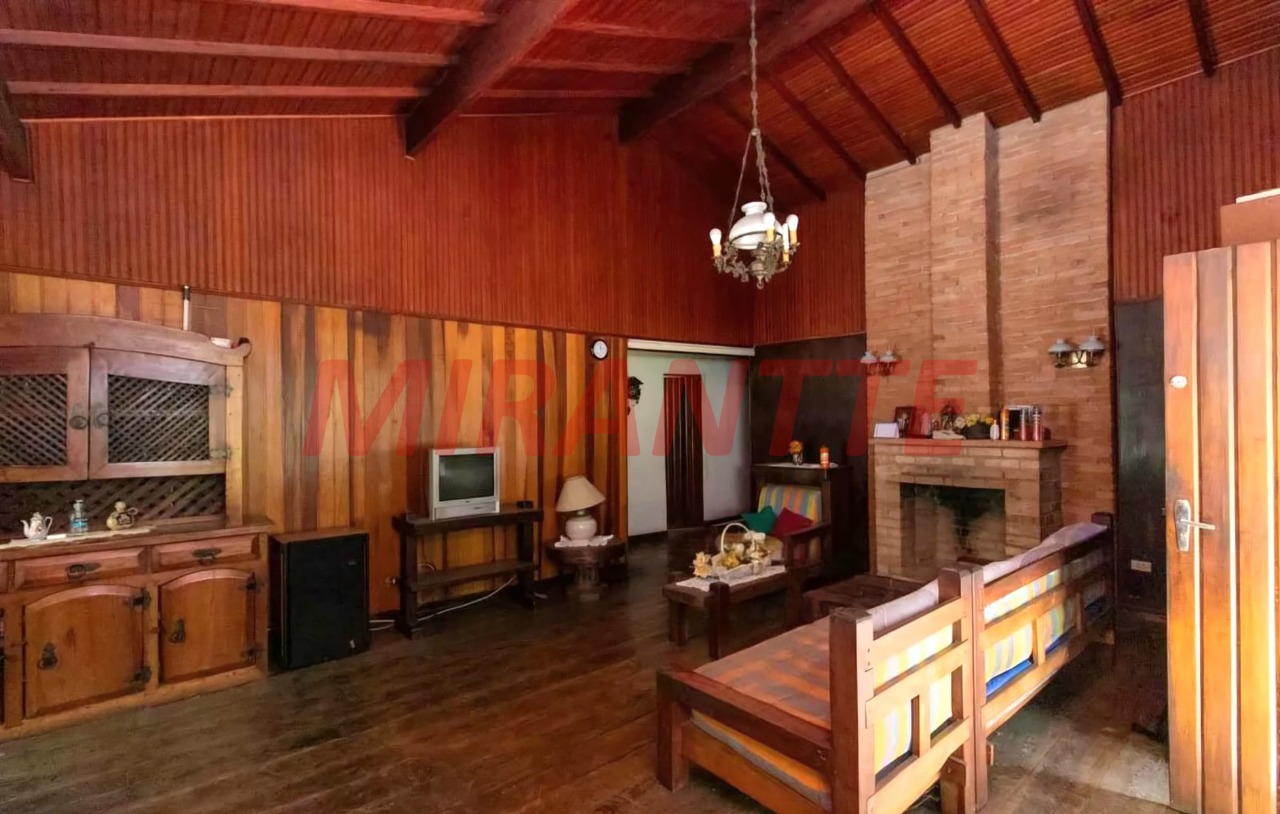 Casa terrea de 130m² com 3 quartos em Barro Branco (Zona Norte)